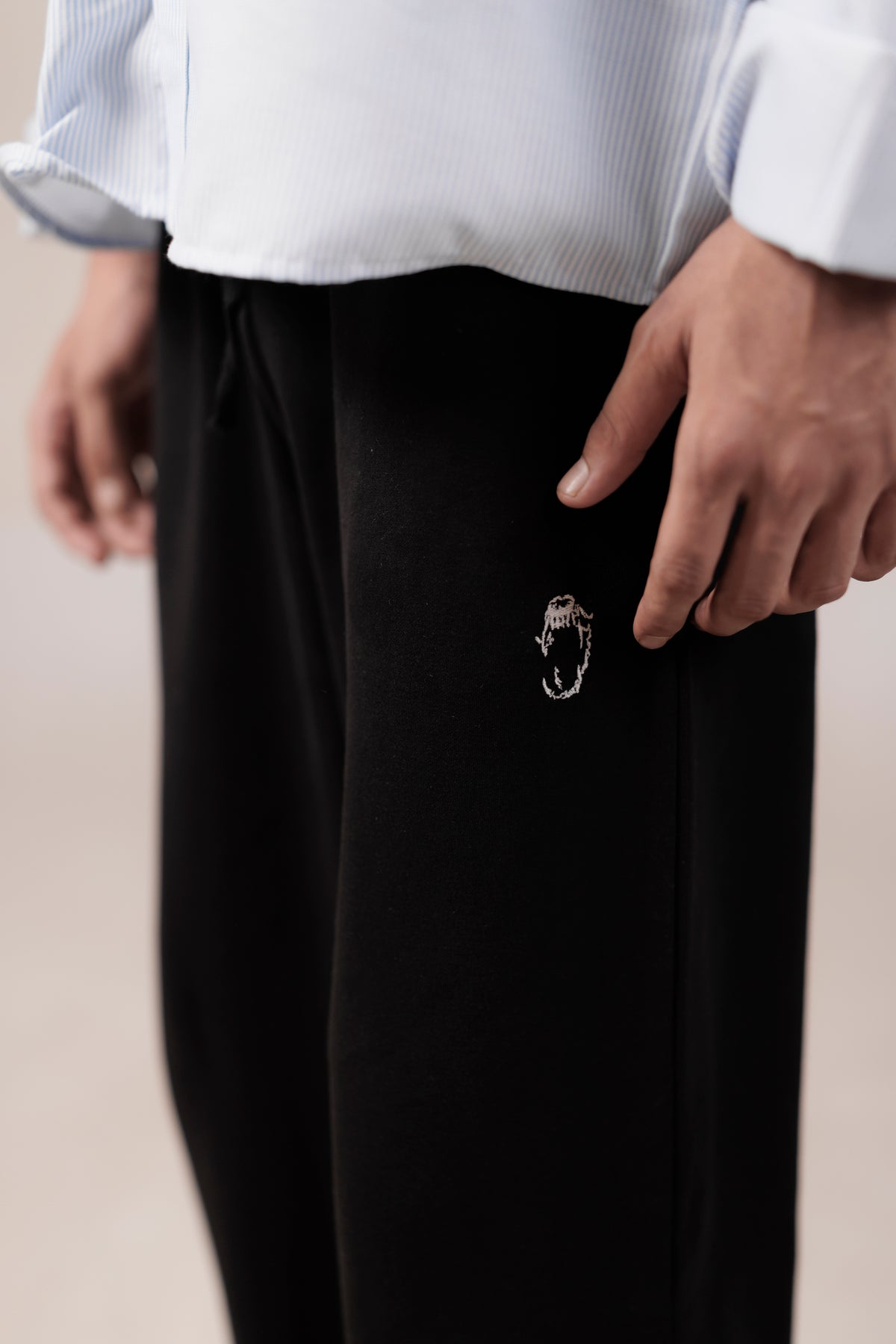 Essential Joggers- Black