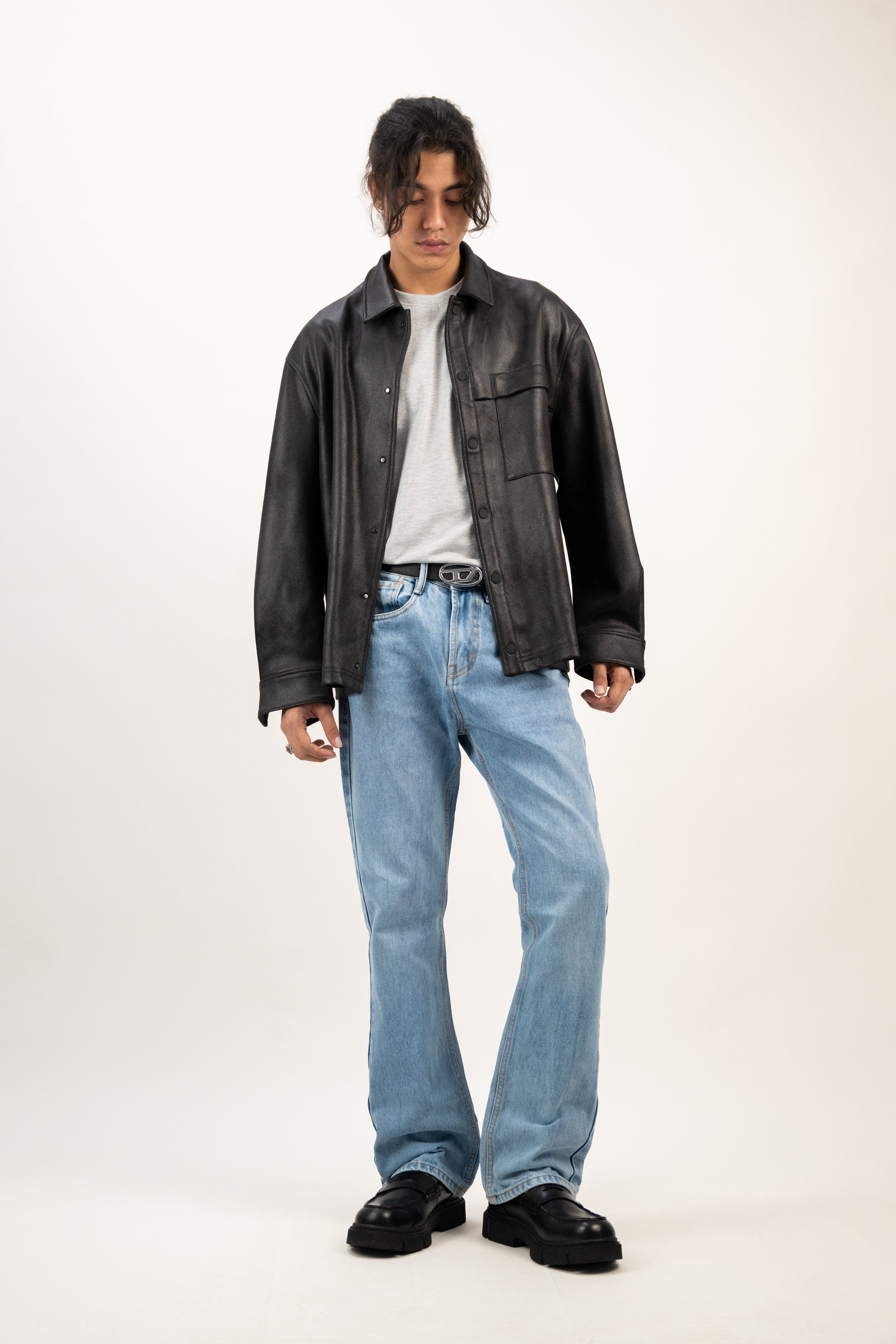 Bootcut Jeans - Light Wash.