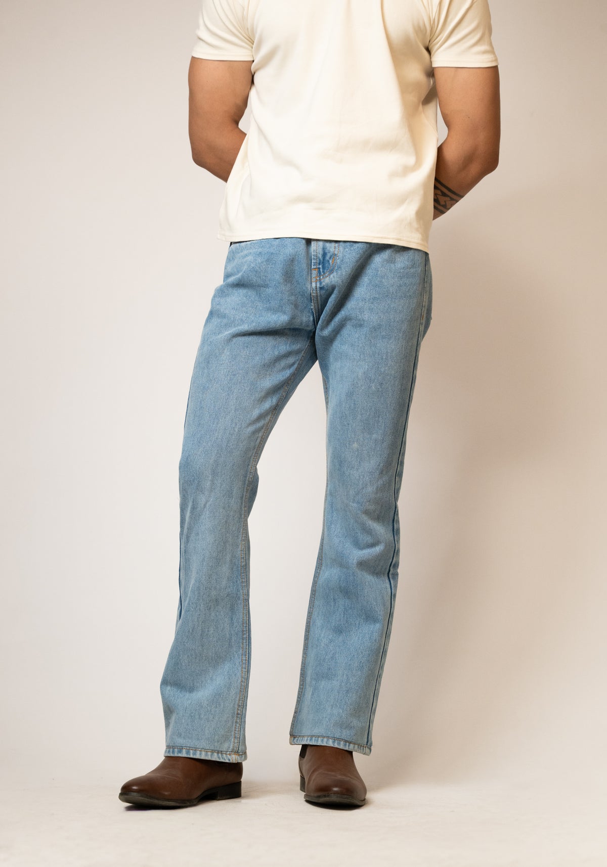 Bootcut Jeans - Light Wash.