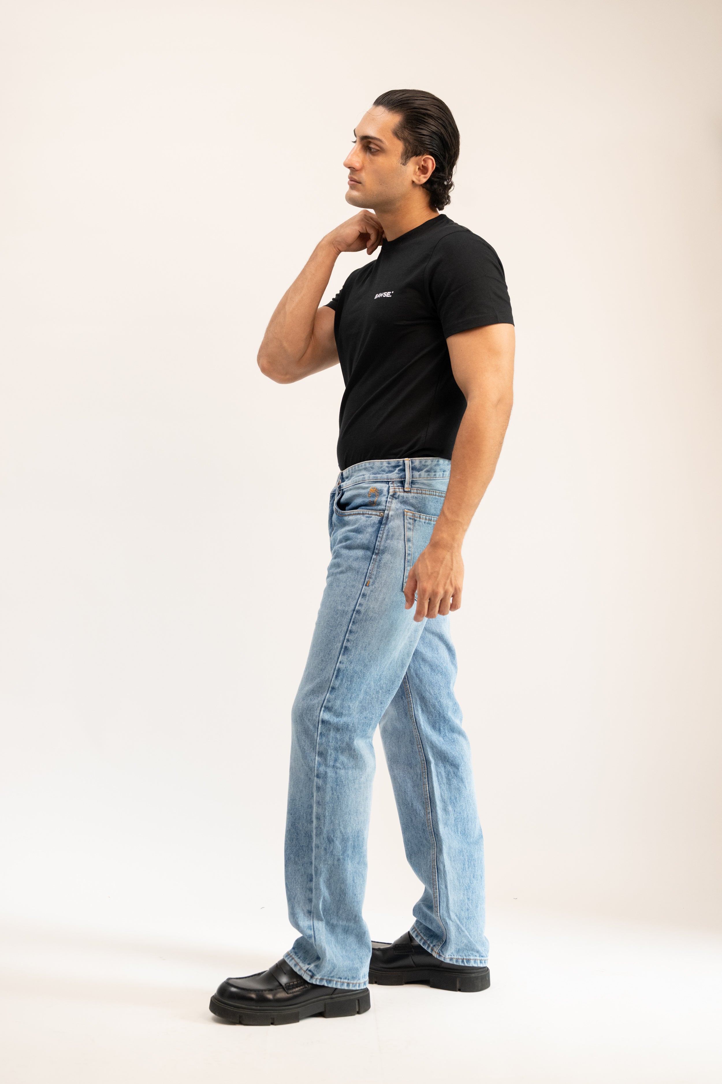 Straight Fit Jeans - Light Wash