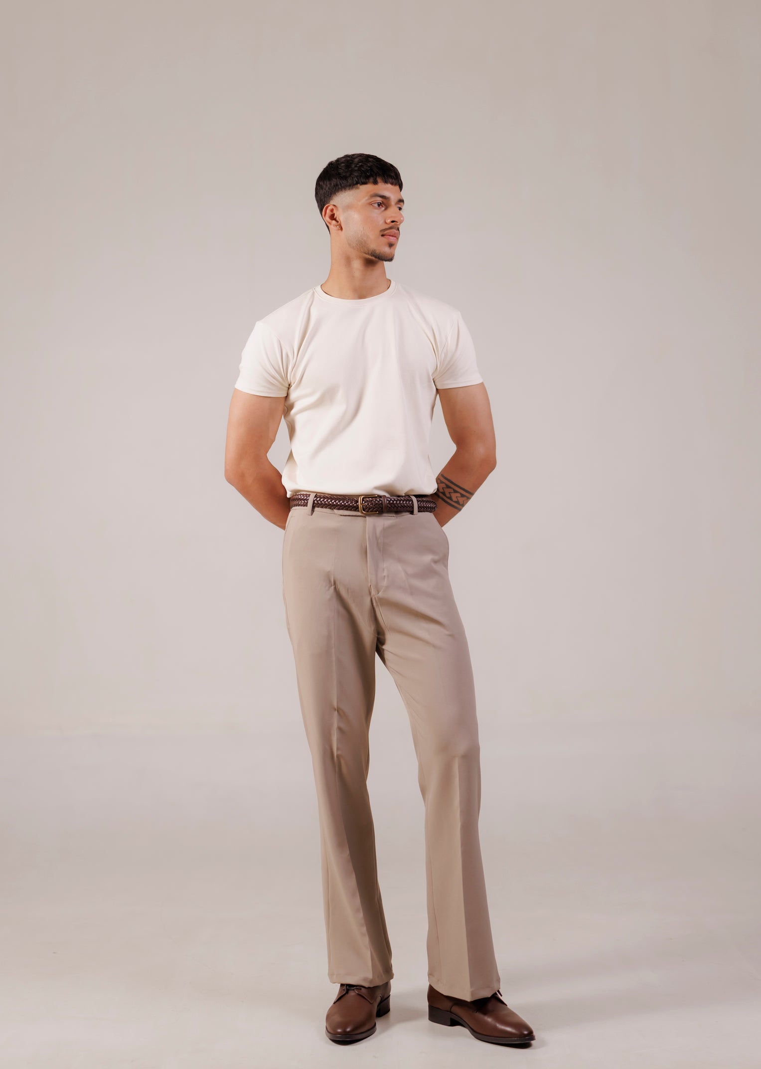 Fitted T-Shirt- Ivory