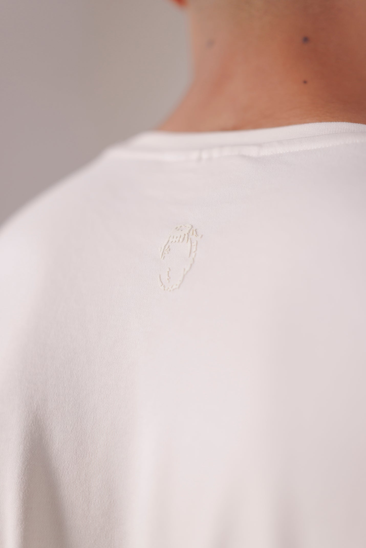 Fitted T-Shirt- Ivory