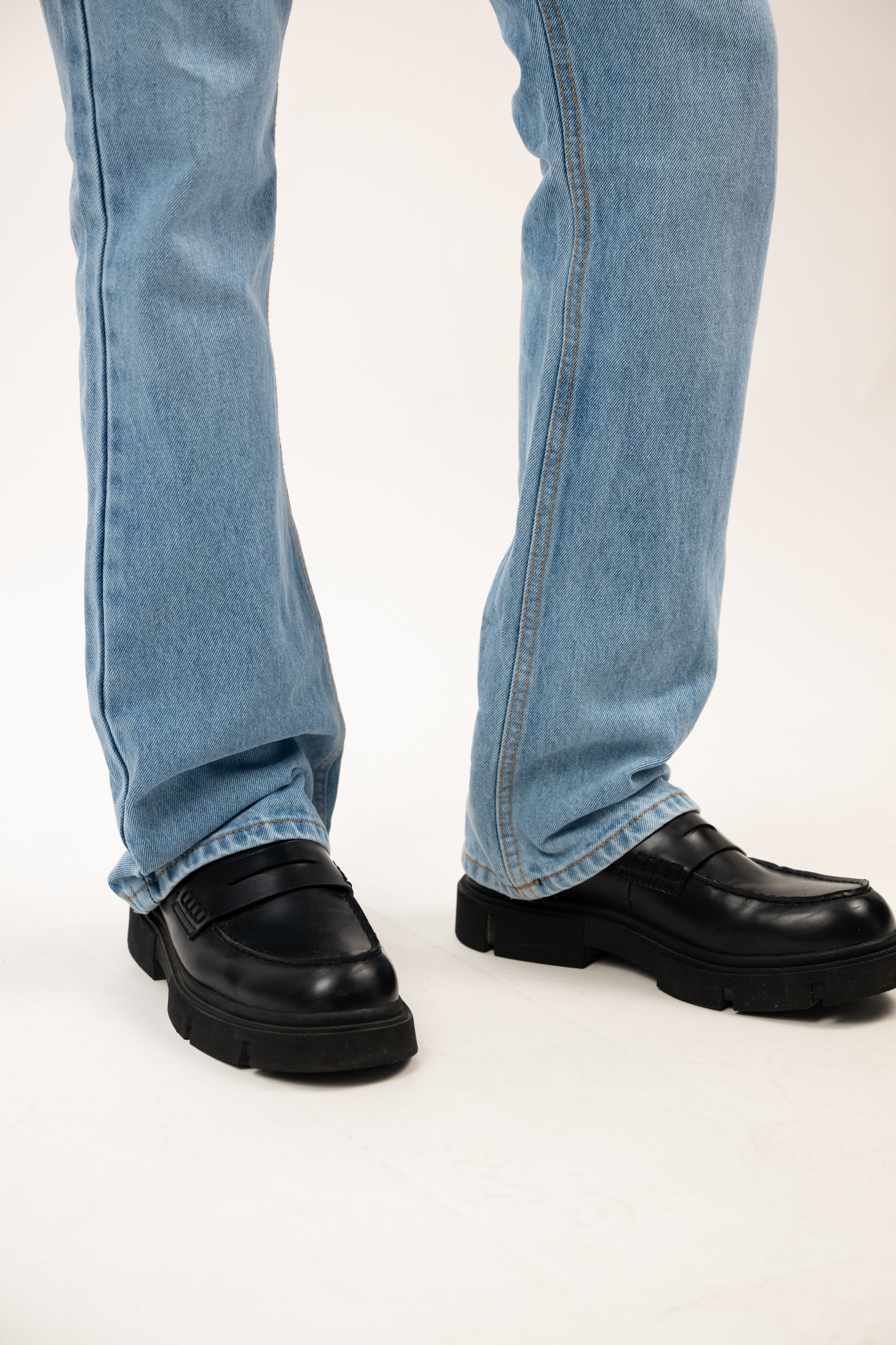 Bootcut Jeans - Light Wash.