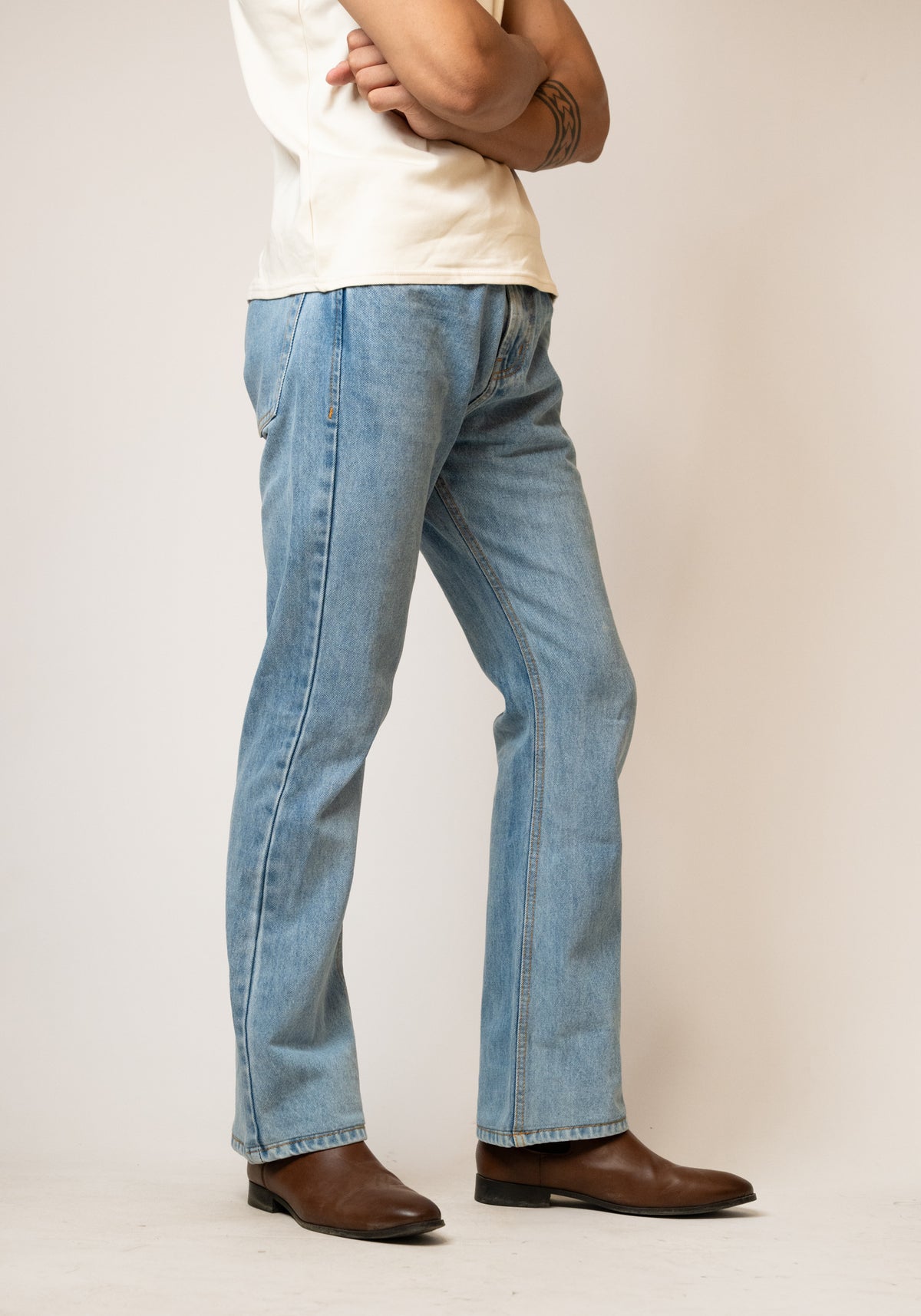 Bootcut Jeans - Light Wash.