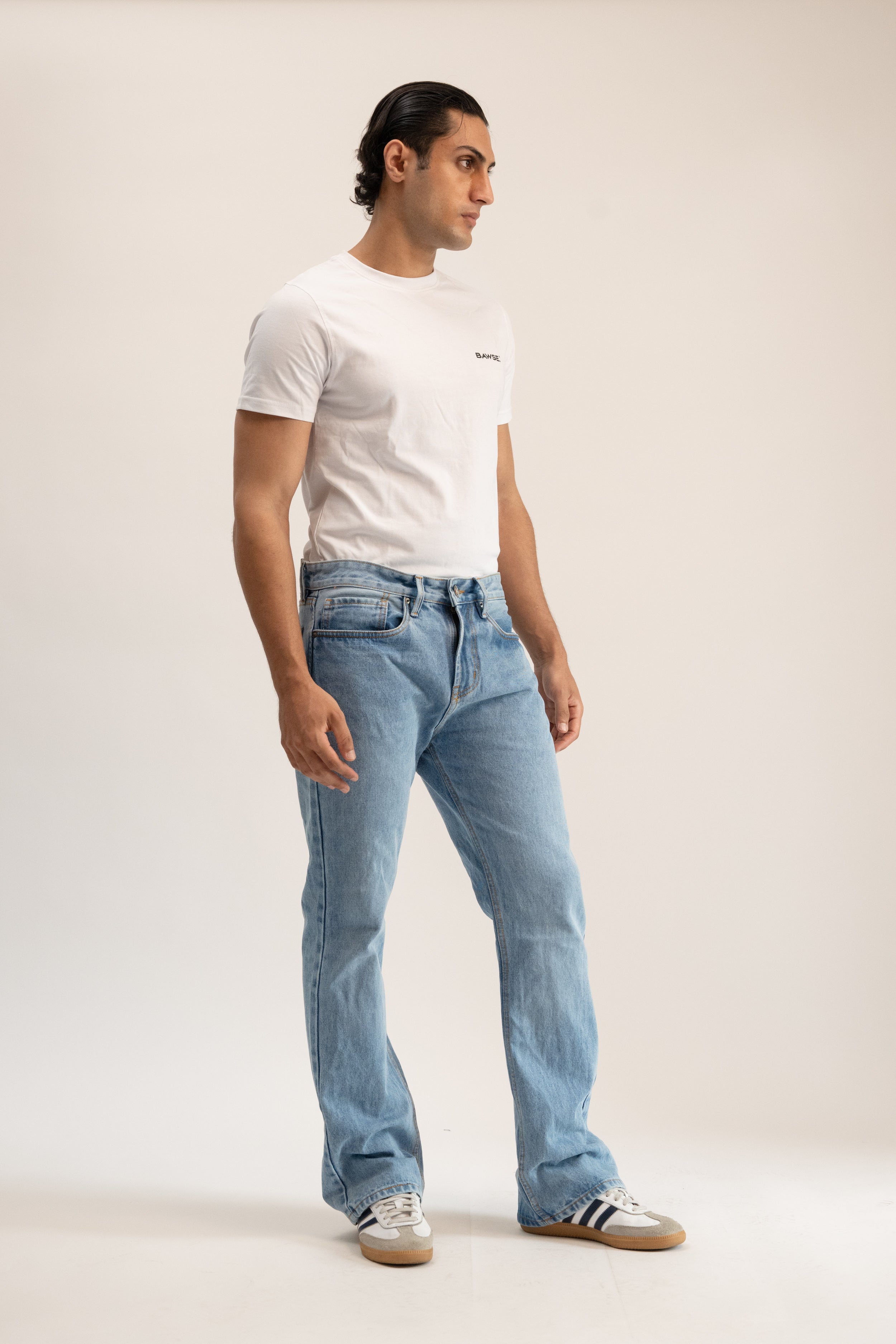 Bootcut Jeans - Light Wash.