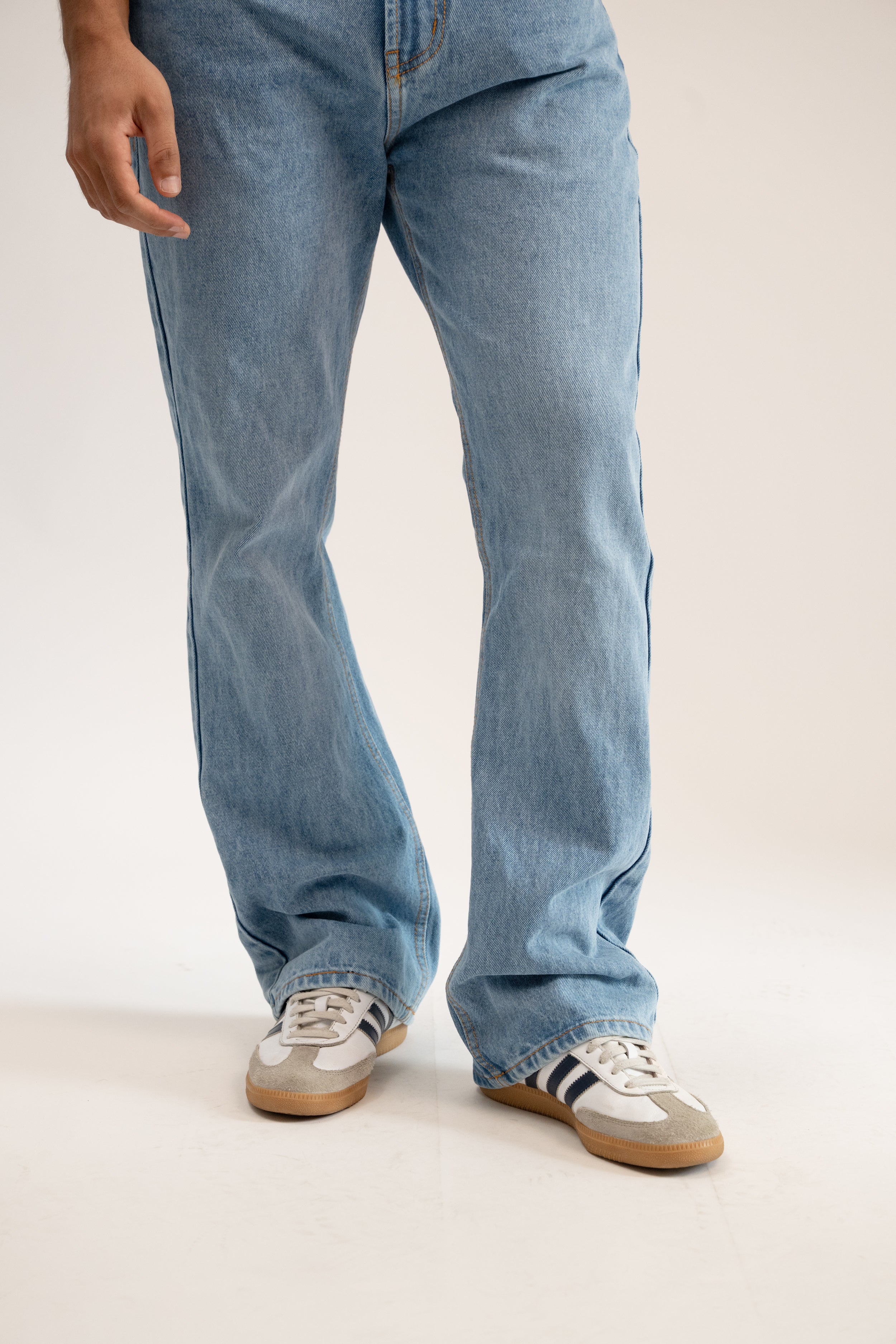 Bootcut Jeans - Light Wash.